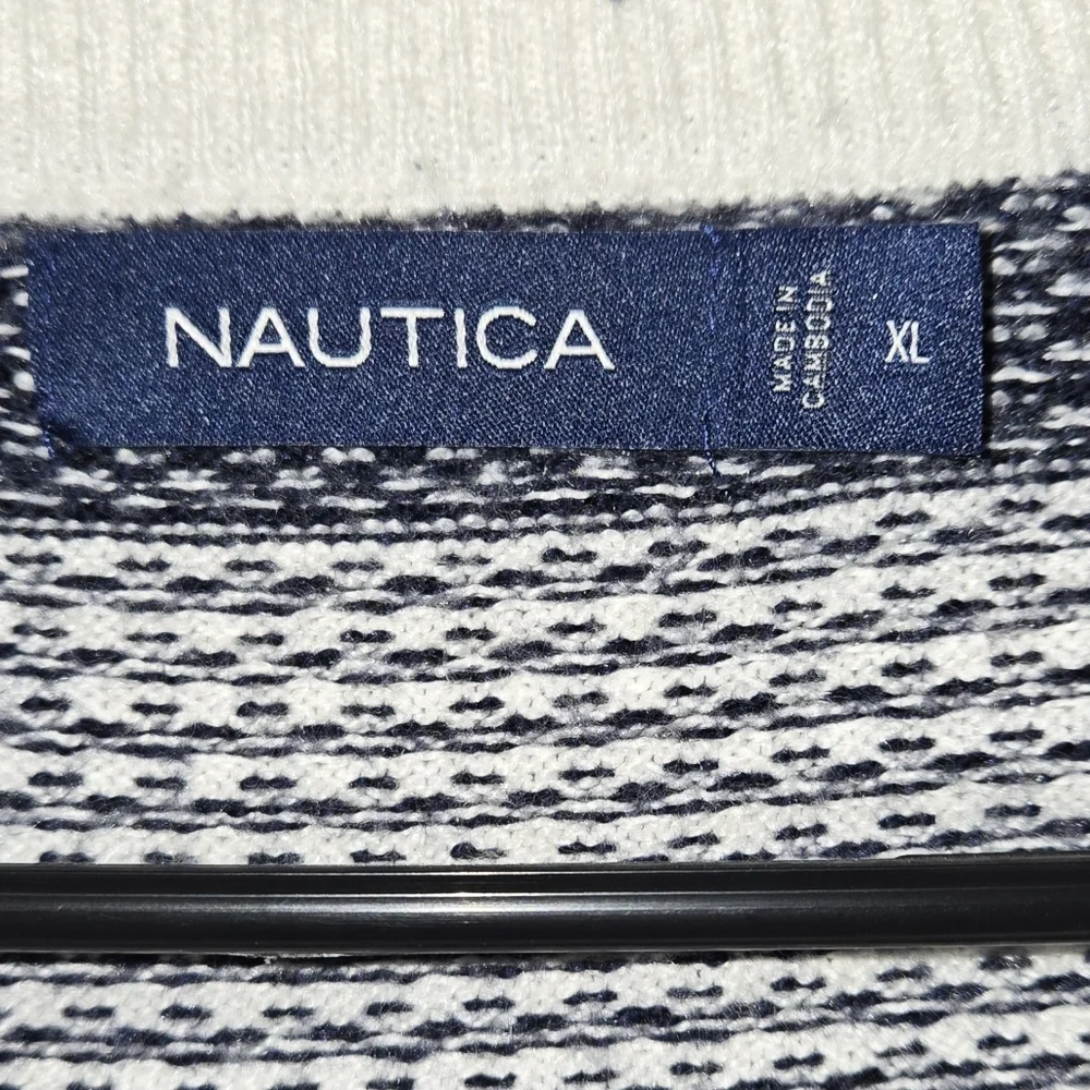 Men's Nautica Navy Blue & White Striped Sweater, very soft, nautical, Size XL - Picture 3 of 7